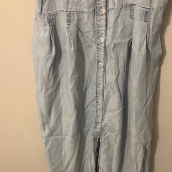 Elegant Light Blue Denim Midi Dress - Picture 5 of 8